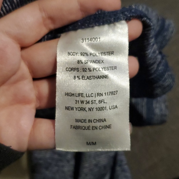 💫 2/$30 • Athletic top - Picture 4 of 4